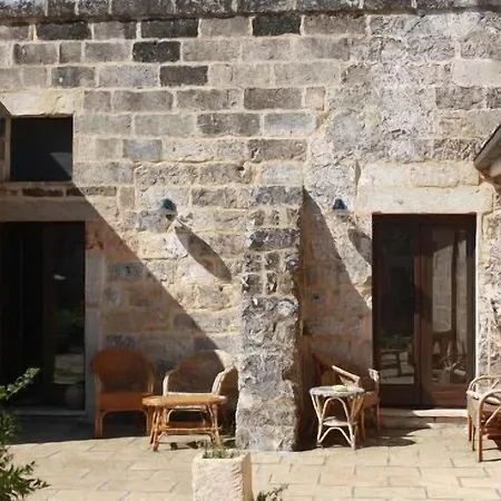 Masseria Lacco *
